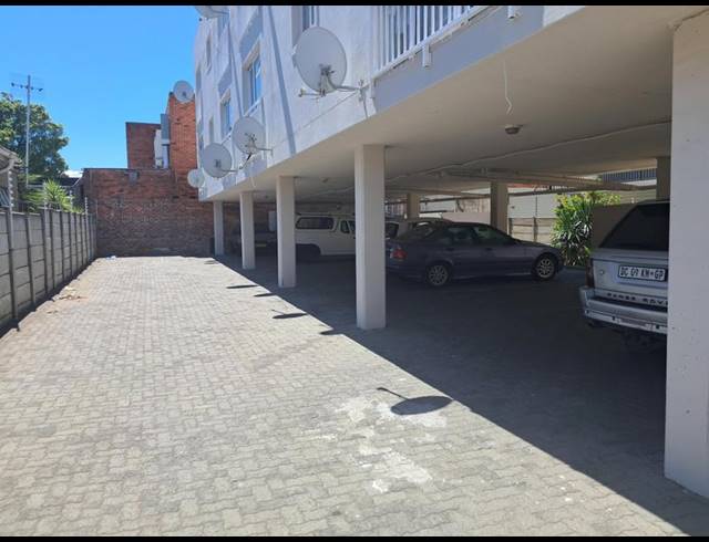 1 BEDROOM APARTMENT FOR SALE IN TOWNSEND ESTATE